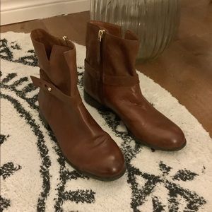 Perfect for spring! Tan booties- Franco Sarto